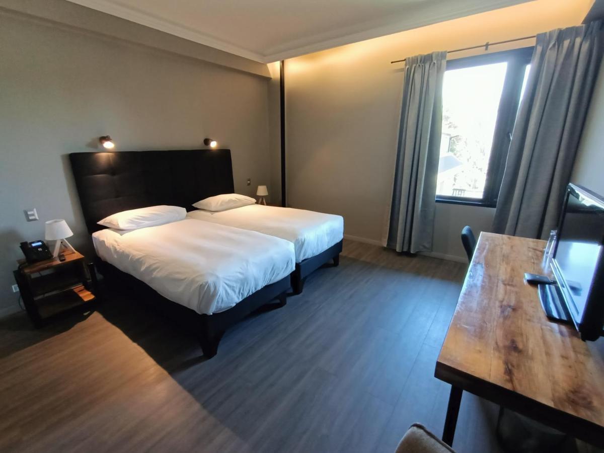 Quarto Standard com 2 Camas de Solteiro - Não Fumantes
