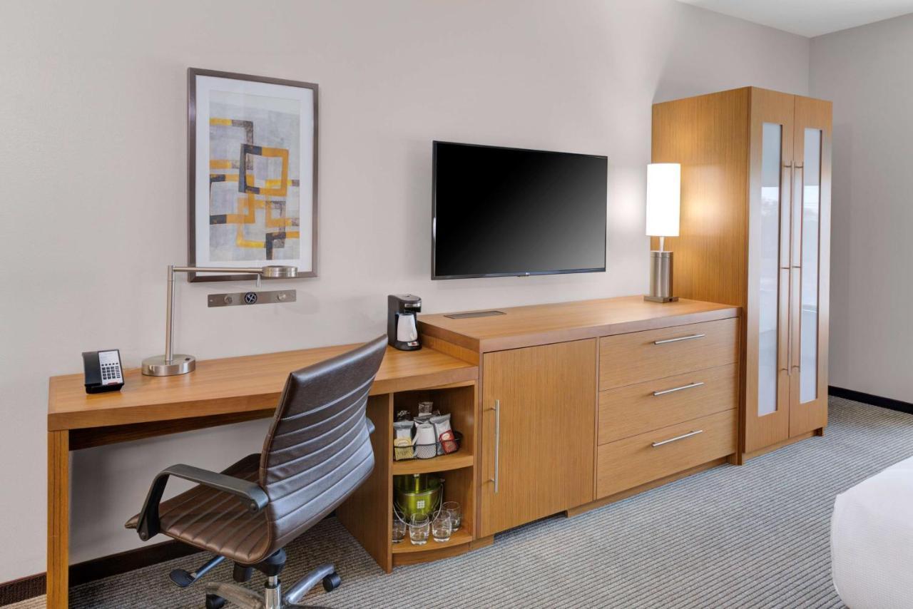 King Room with Sofa Bed