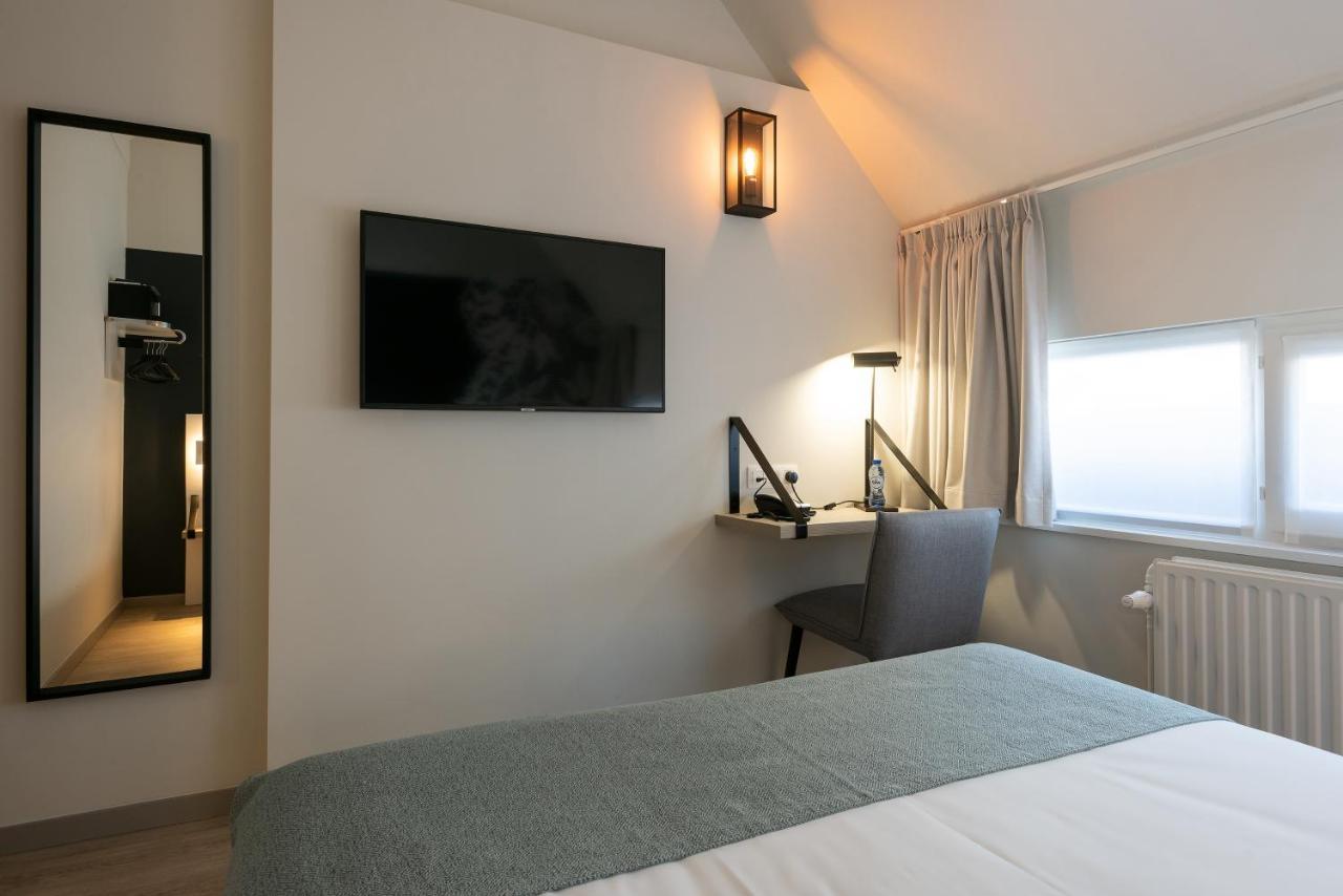 Comfort Double Room Shower