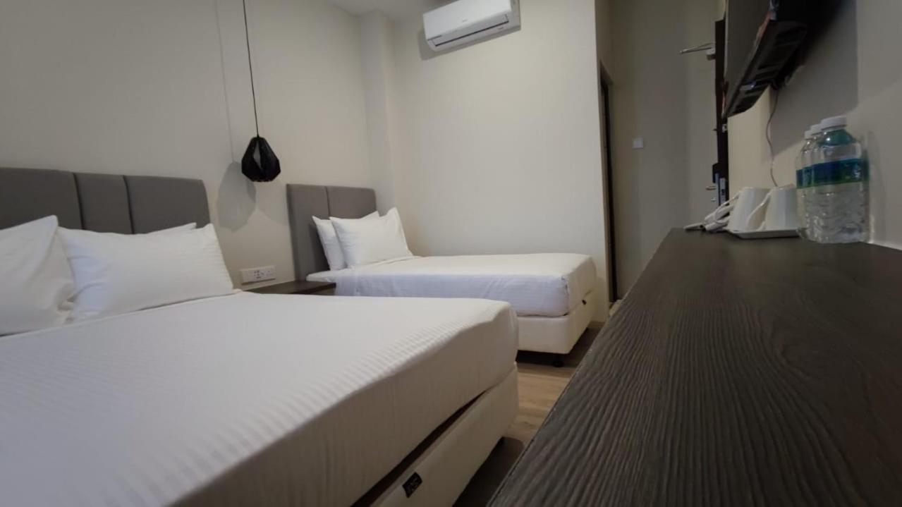 Triple Room with Shower,1340731013:JPEG