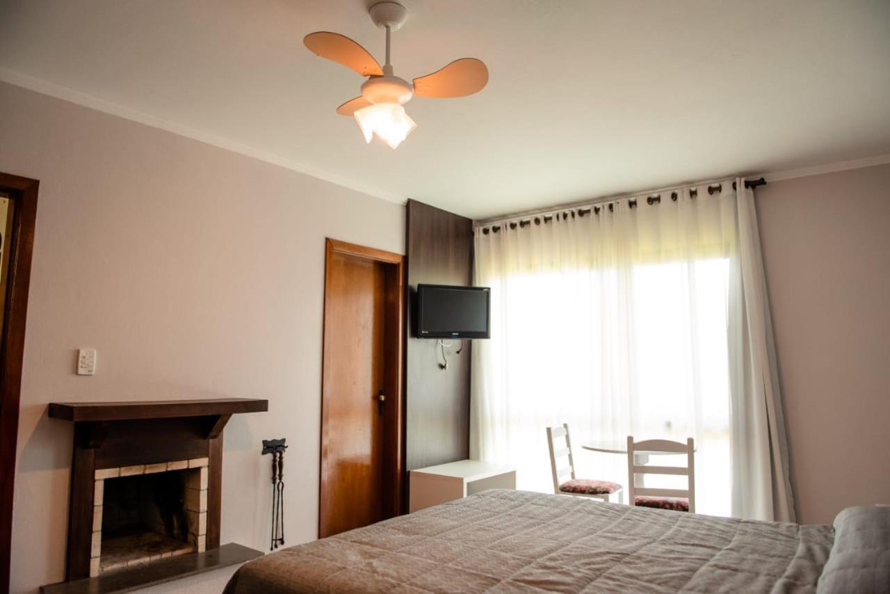 Quarto Duplo Standard