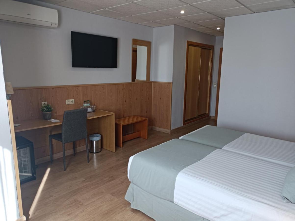Large Twin Room