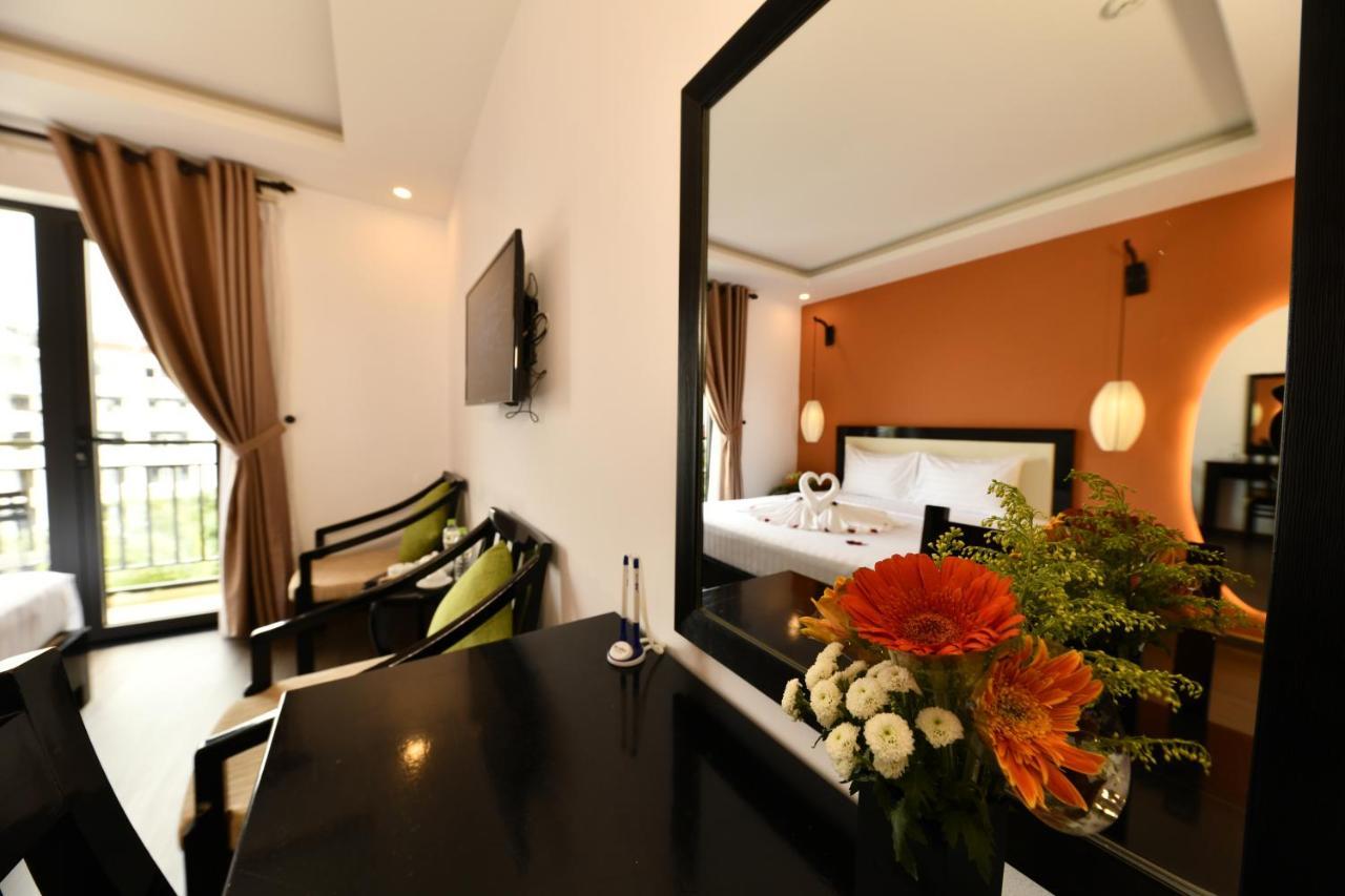 Queen Room with Balcony