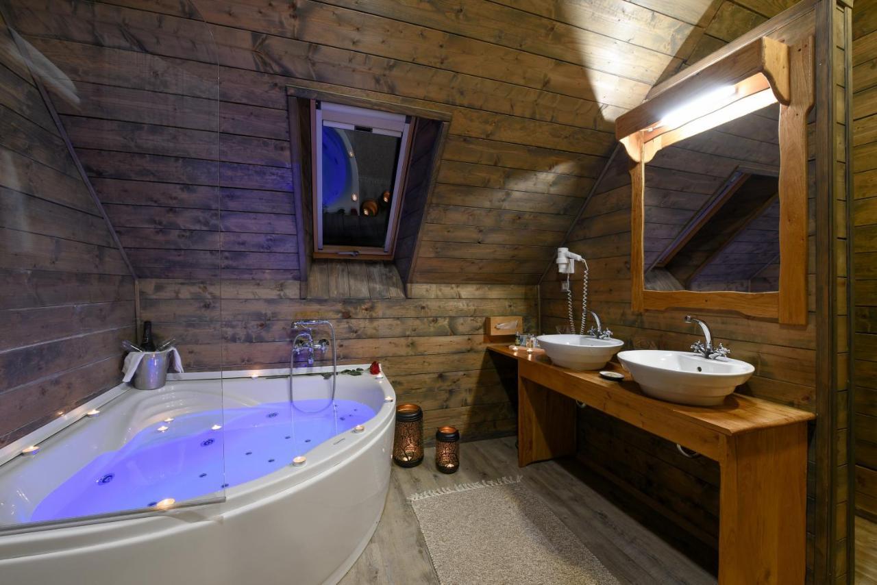 Habitación Doble con bañera de hidromasaje