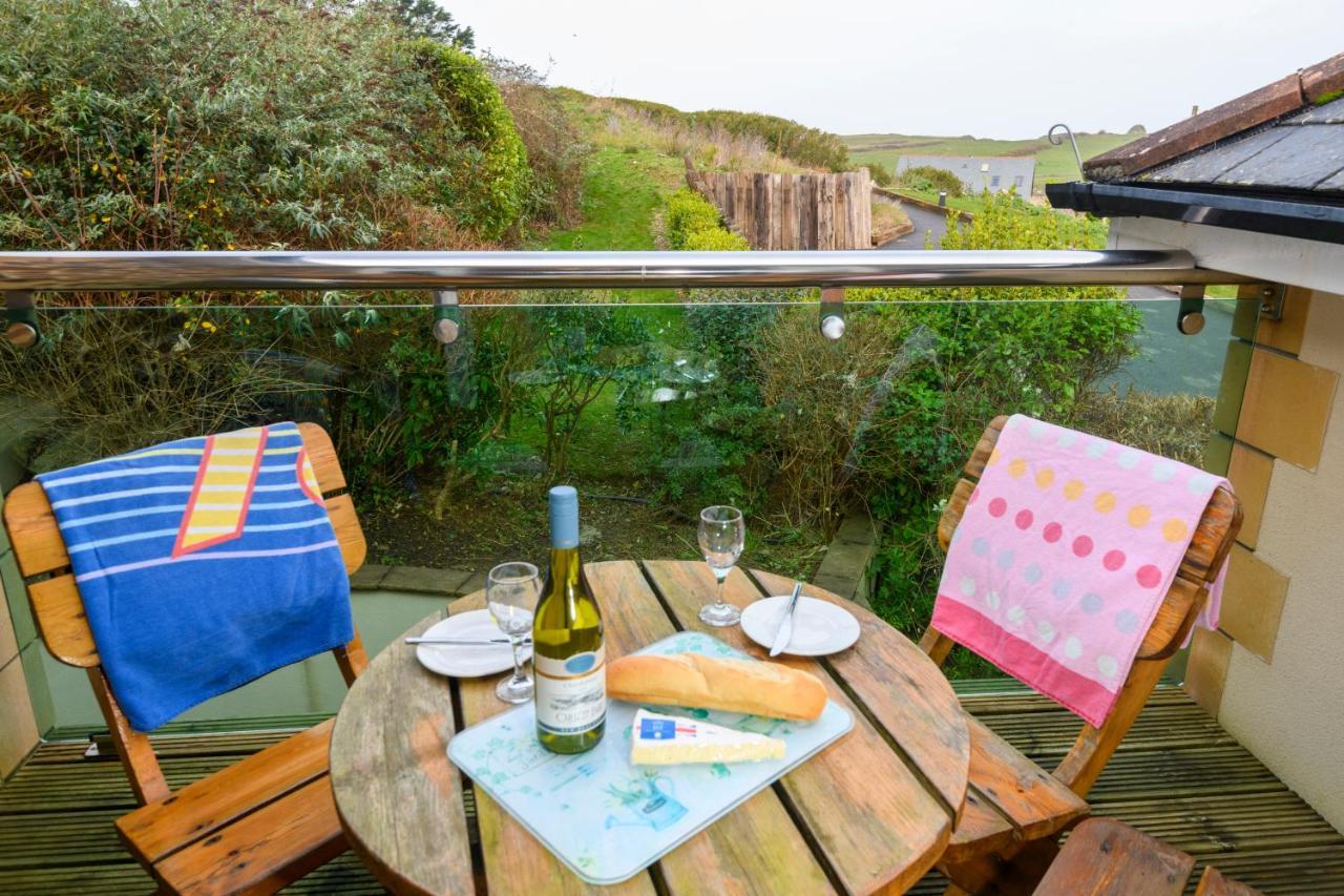 Two-Bedroom Apartment Beach View