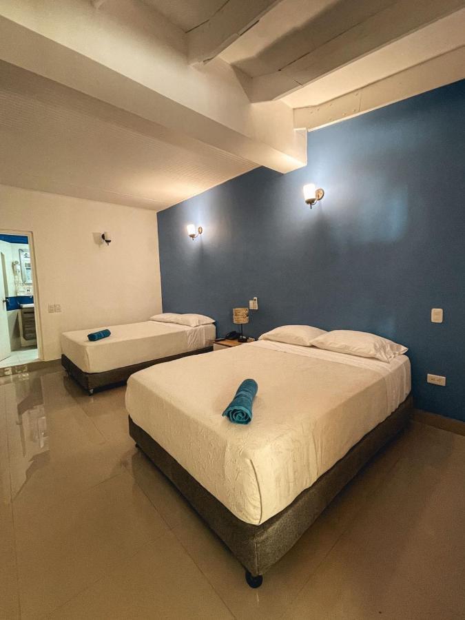 Twin Room,1341839660:JPEG