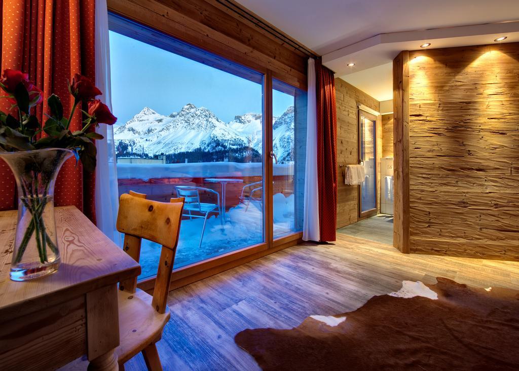 Deluxe Double Room Mountain View