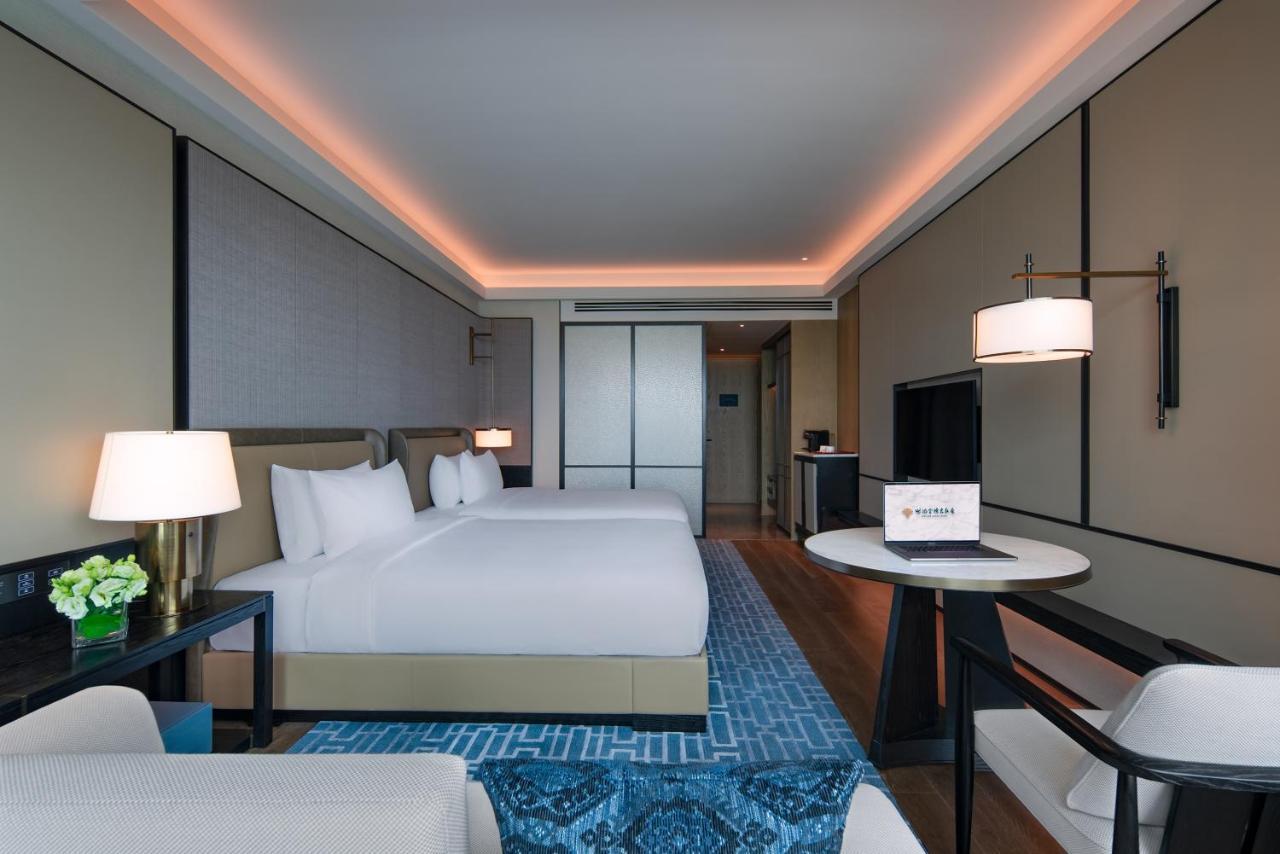 Grand Deluxe Twin Room