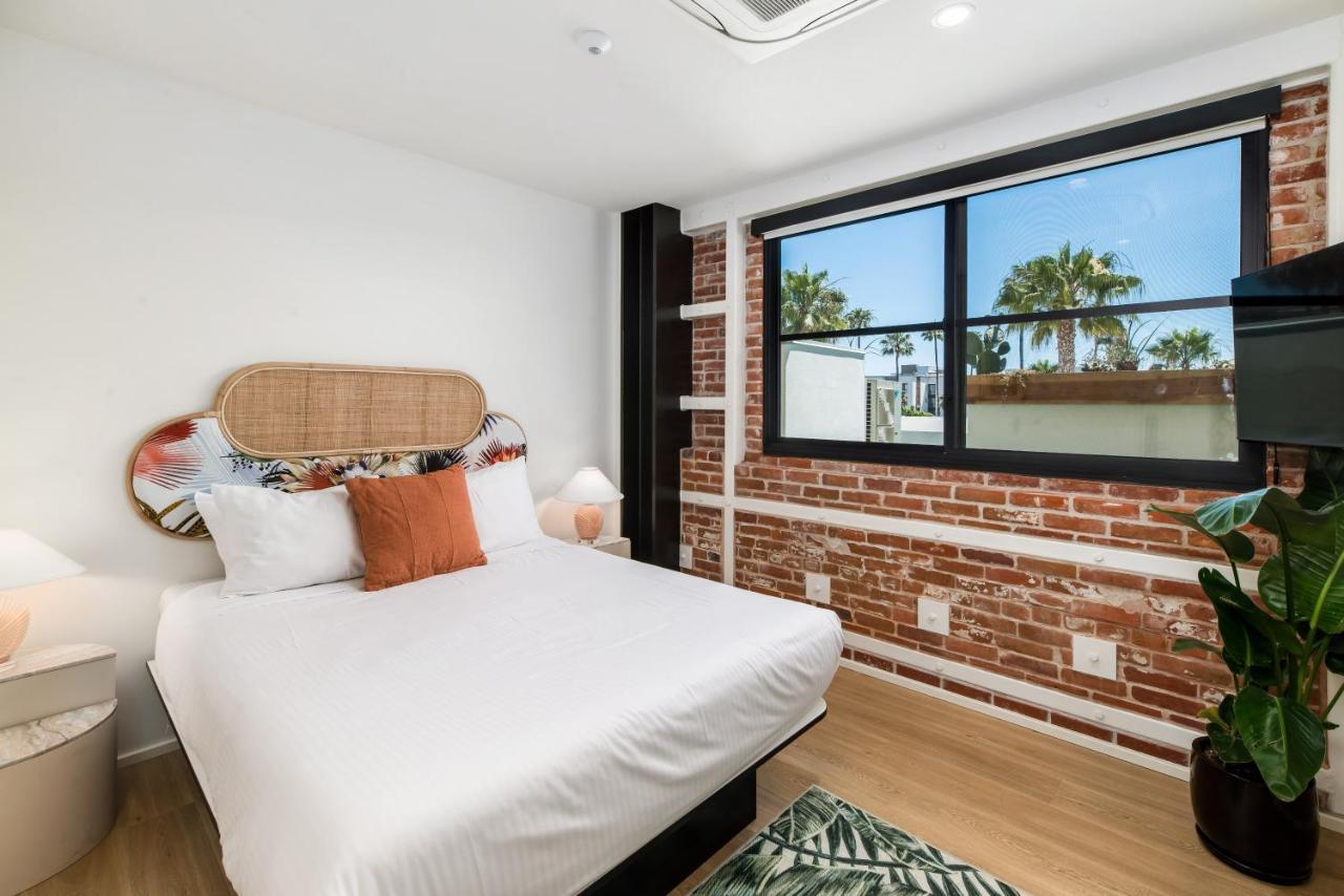 Room 202
