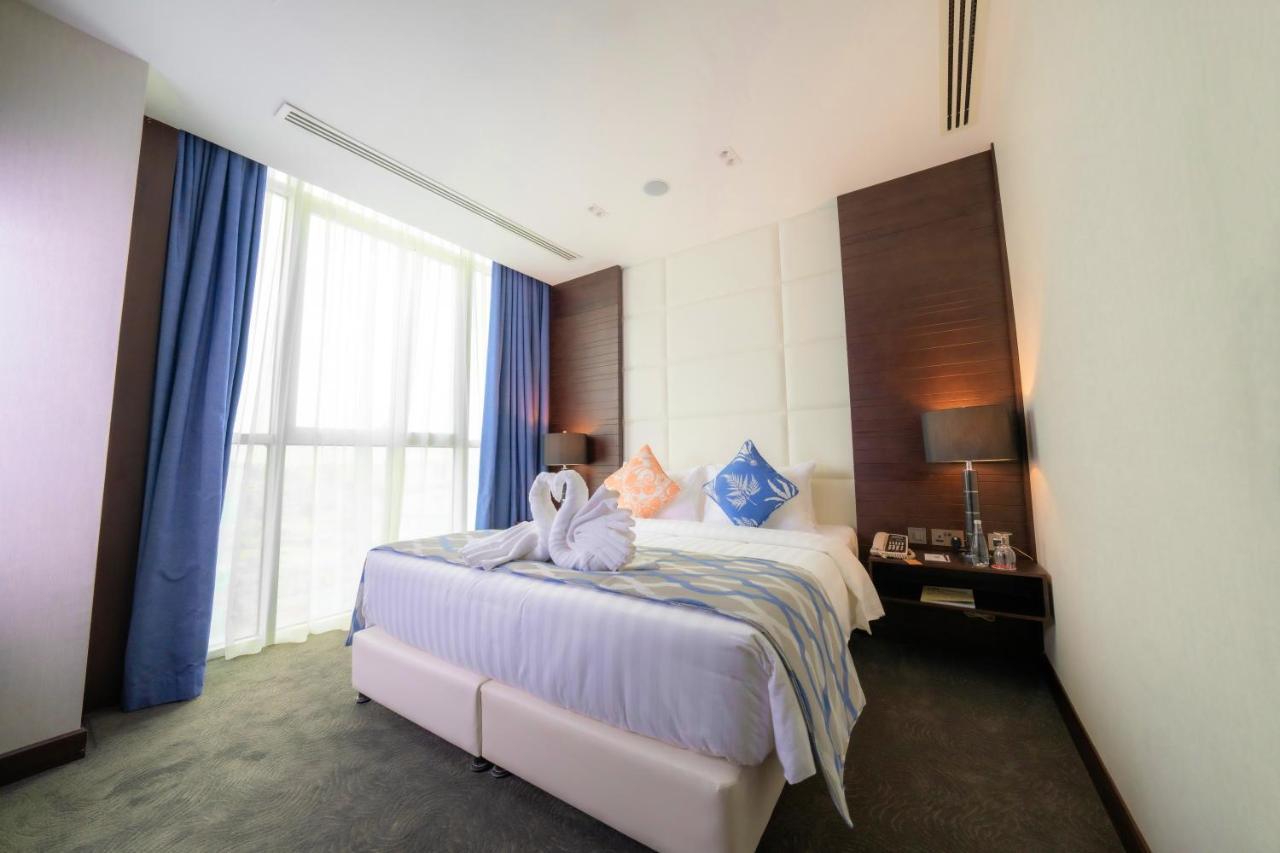 Diplomatic Suite