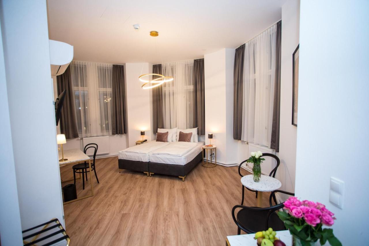 Junior Suite,1344930470:JPEG