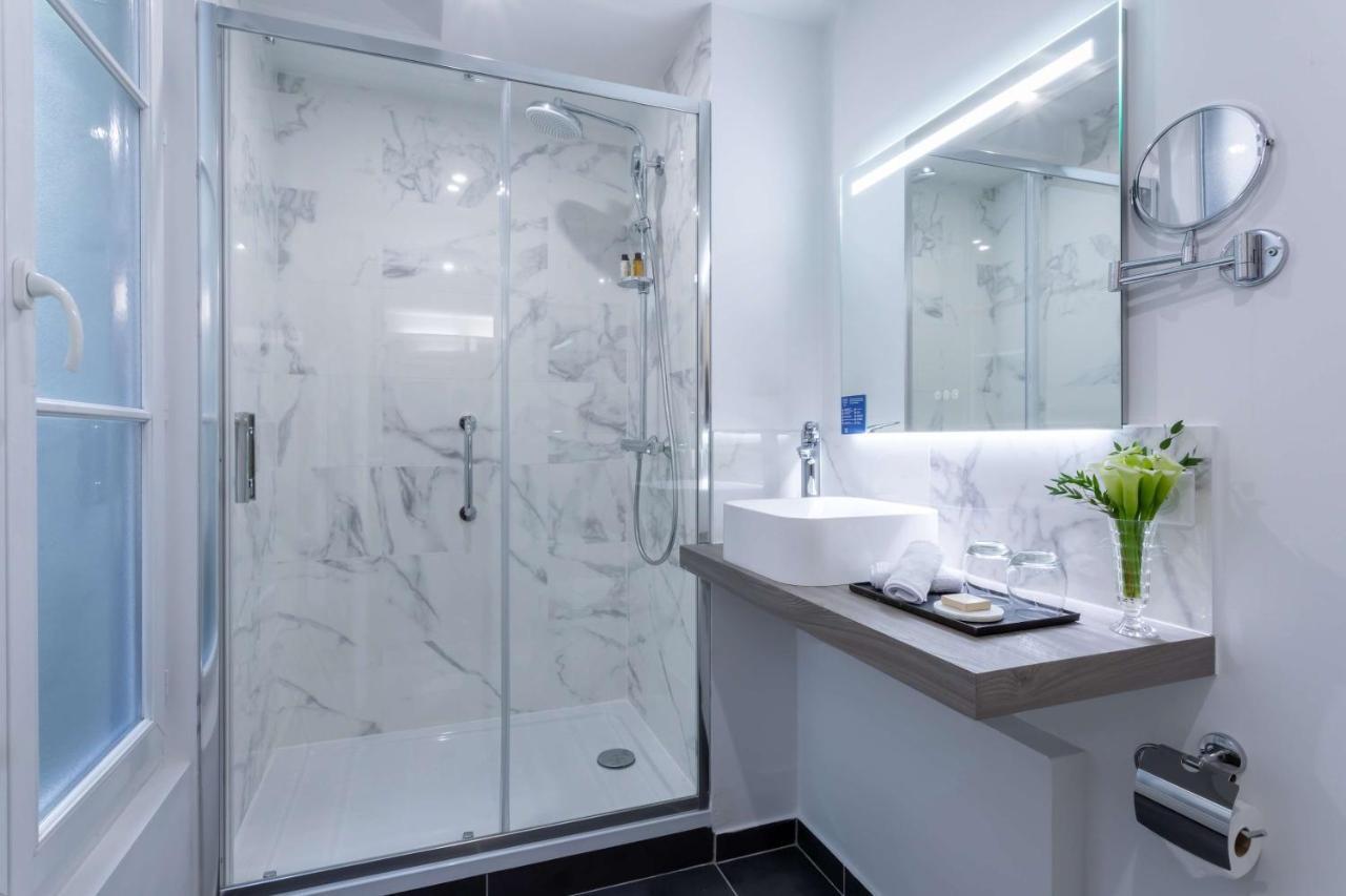 Signature Suite