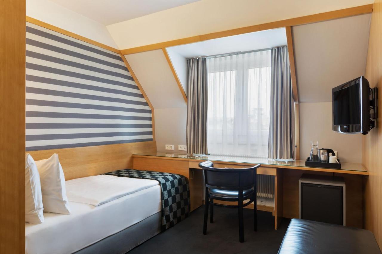 Single Room,1771527440:JPEG