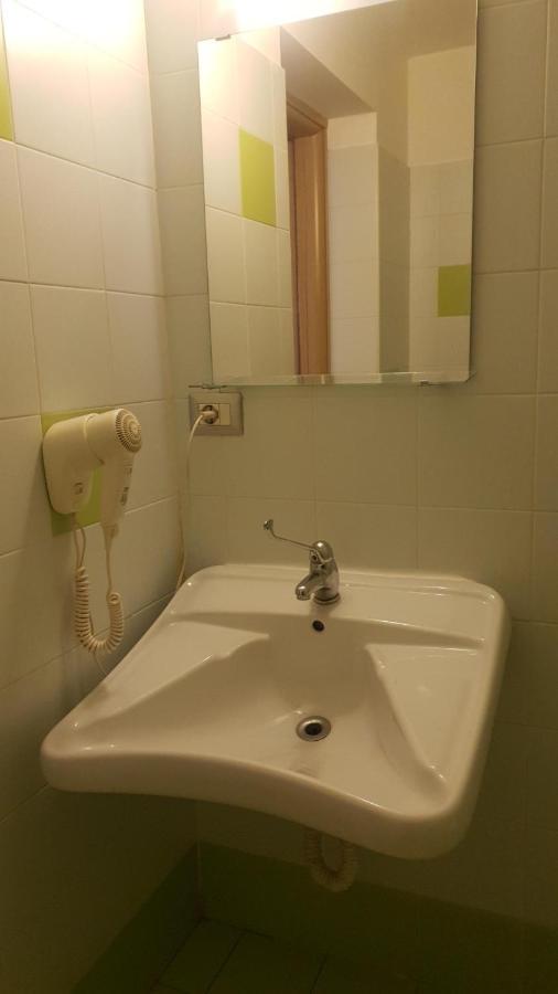 Twin Room - Disability Access