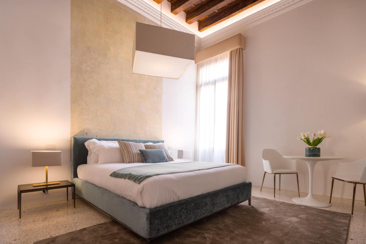 Junior Suite with Canal View