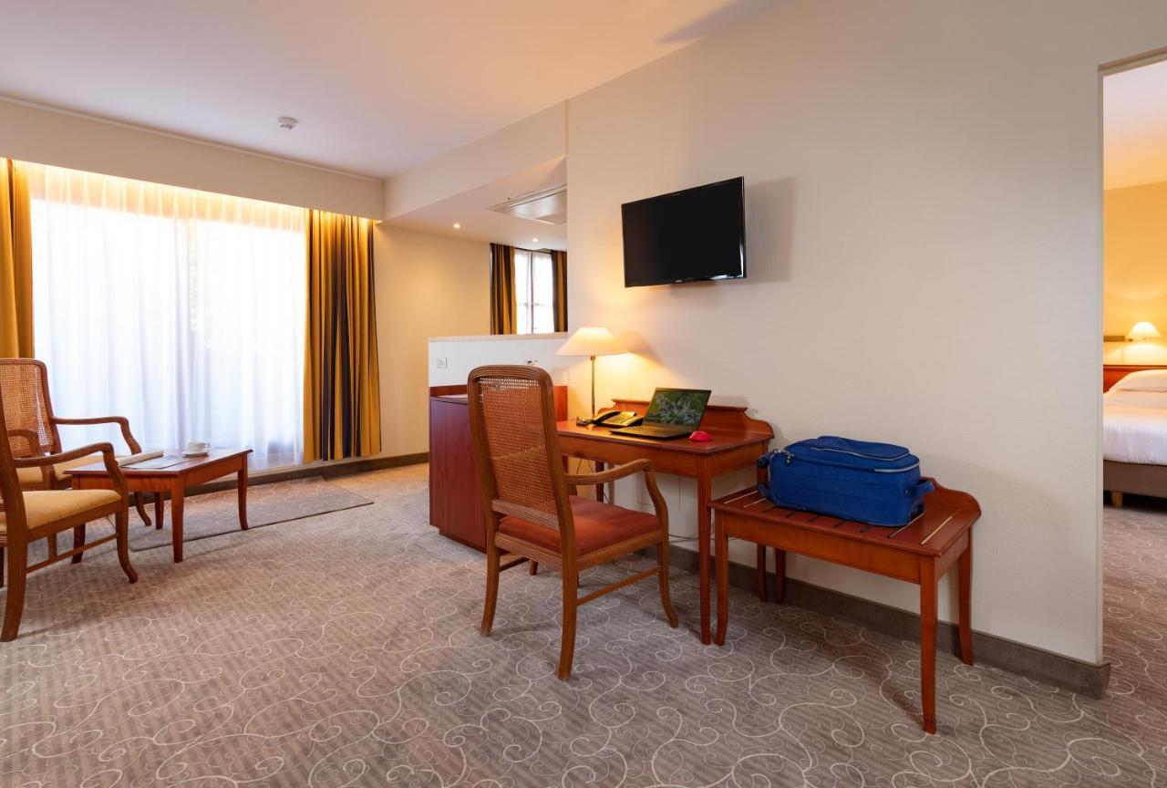 Executive Suite