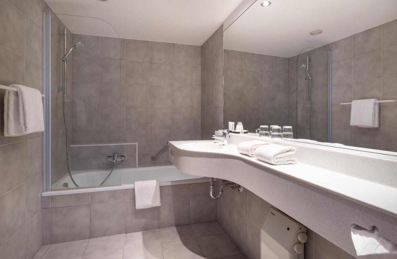 Superior Double or Twin Room Canal View