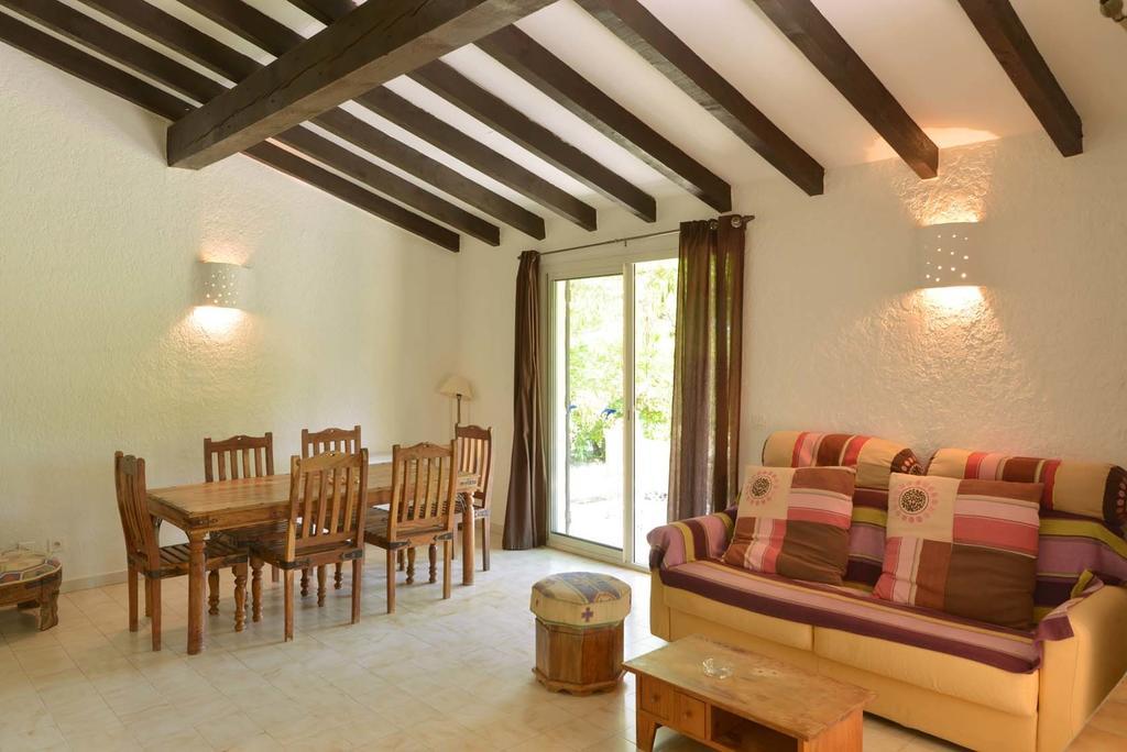 Two-Bedroom Villa with Air Conditioning