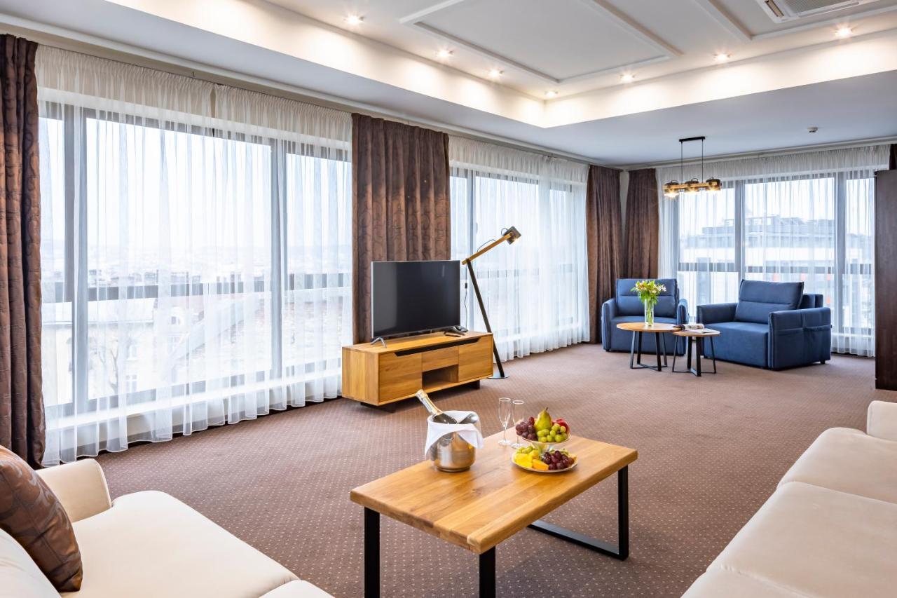 Suite with City View