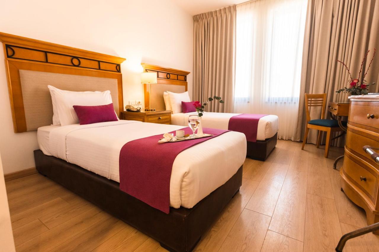Standard Twin Room,1543101517:JPEG