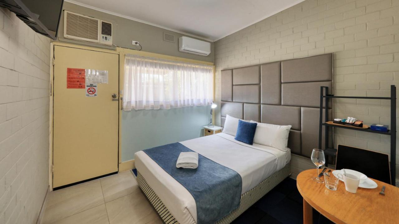Economy Single Room