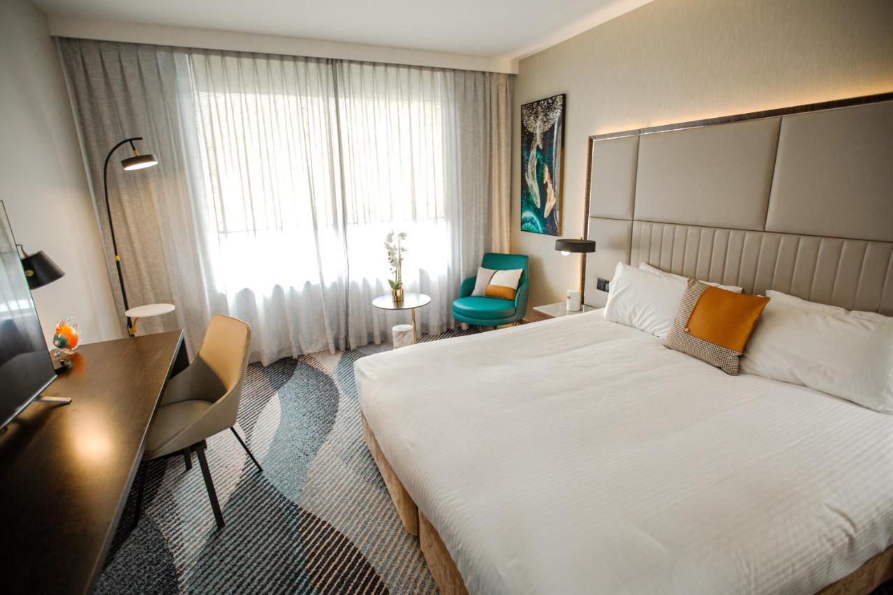 Deluxe Queen Room,1348649159:JPEG