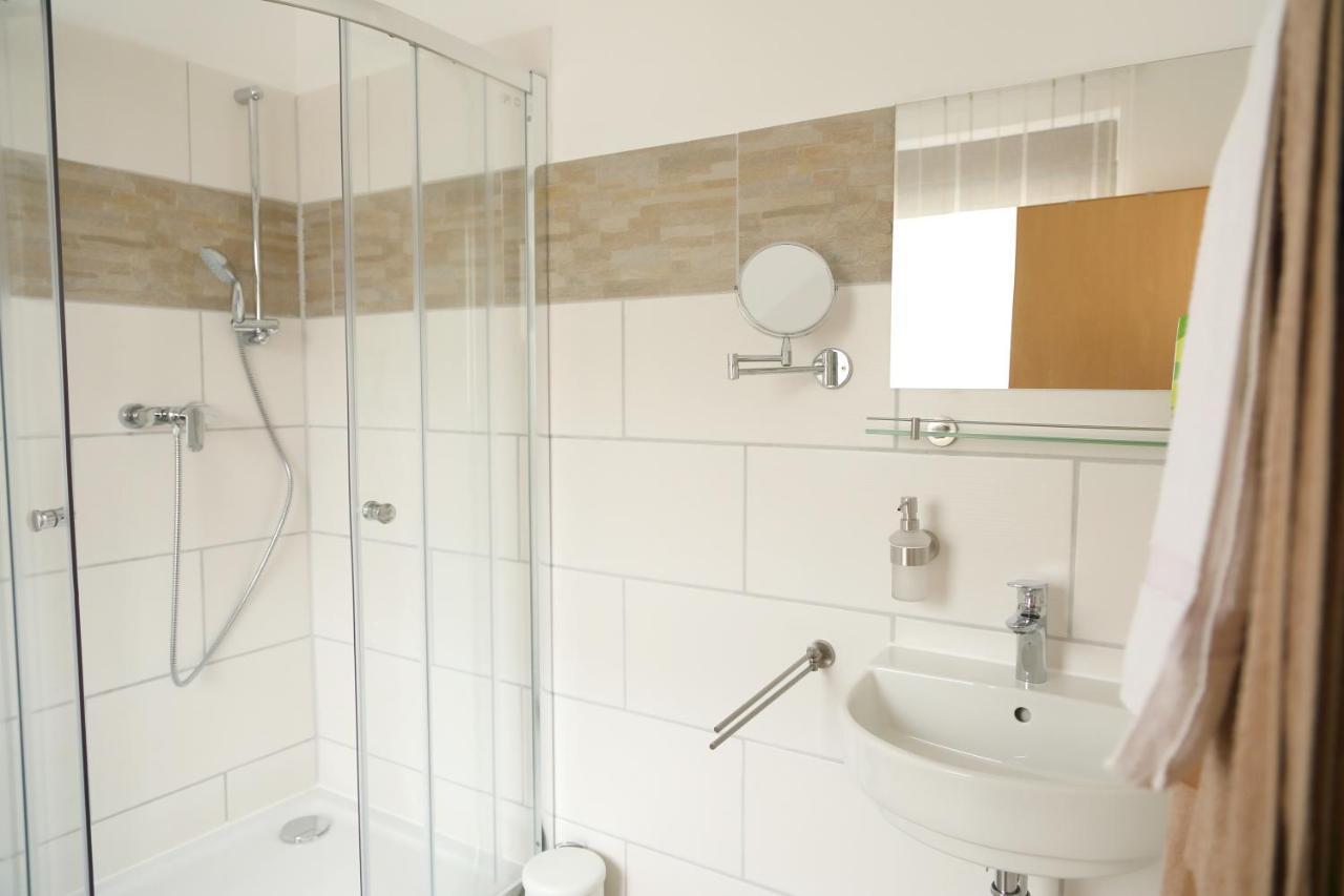 Doppelzimmer mit Balkon