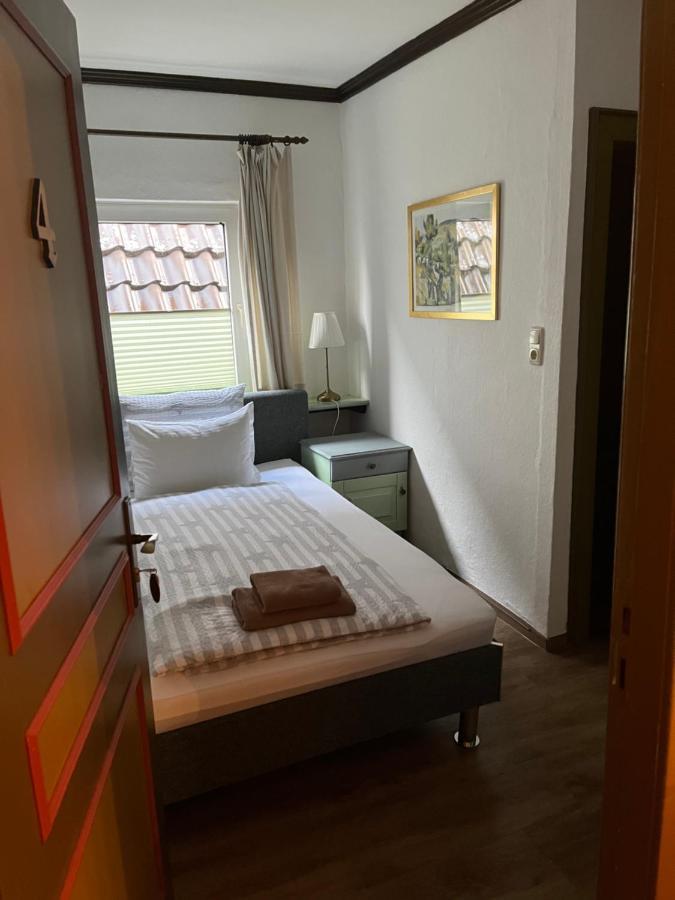 Single Room,1345576235:JPEG