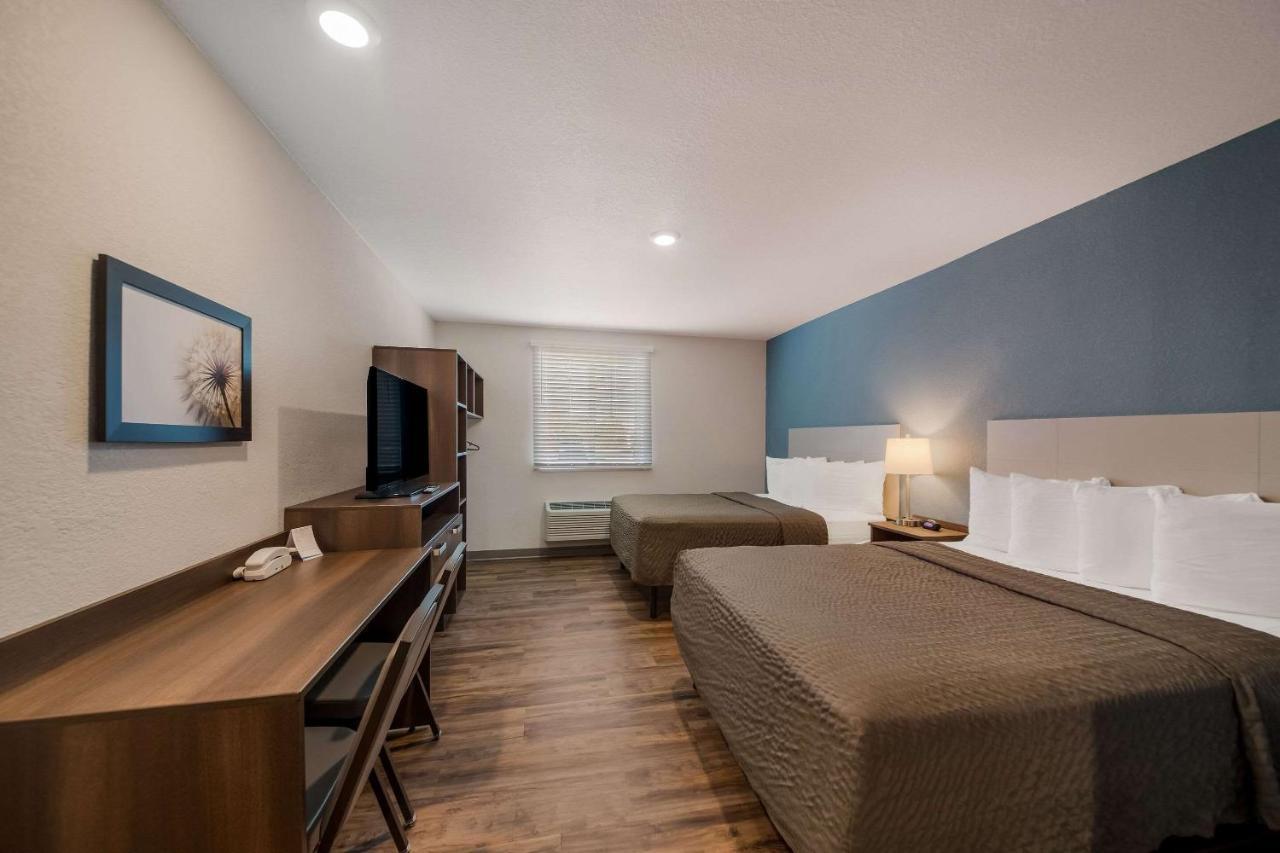 Standard Queen Room with Two Queen Beds - Non Smoking