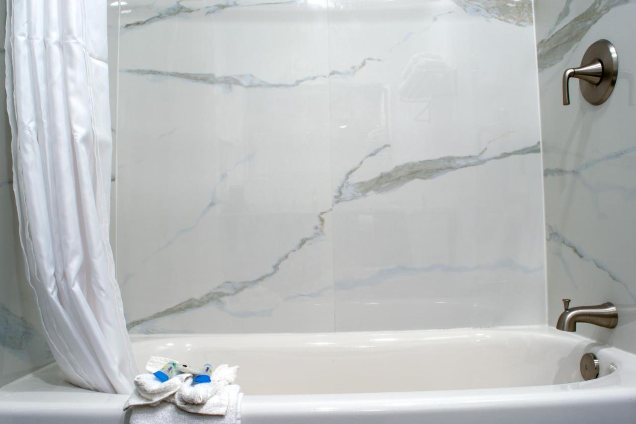 Standard King Room,1350688084:JPEG
