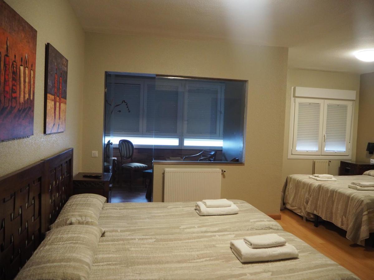 Quadruple Room,1351154803:JPEG