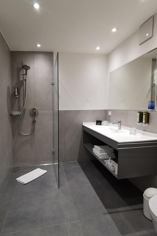 Superior Double Room,1351366639:JPEG