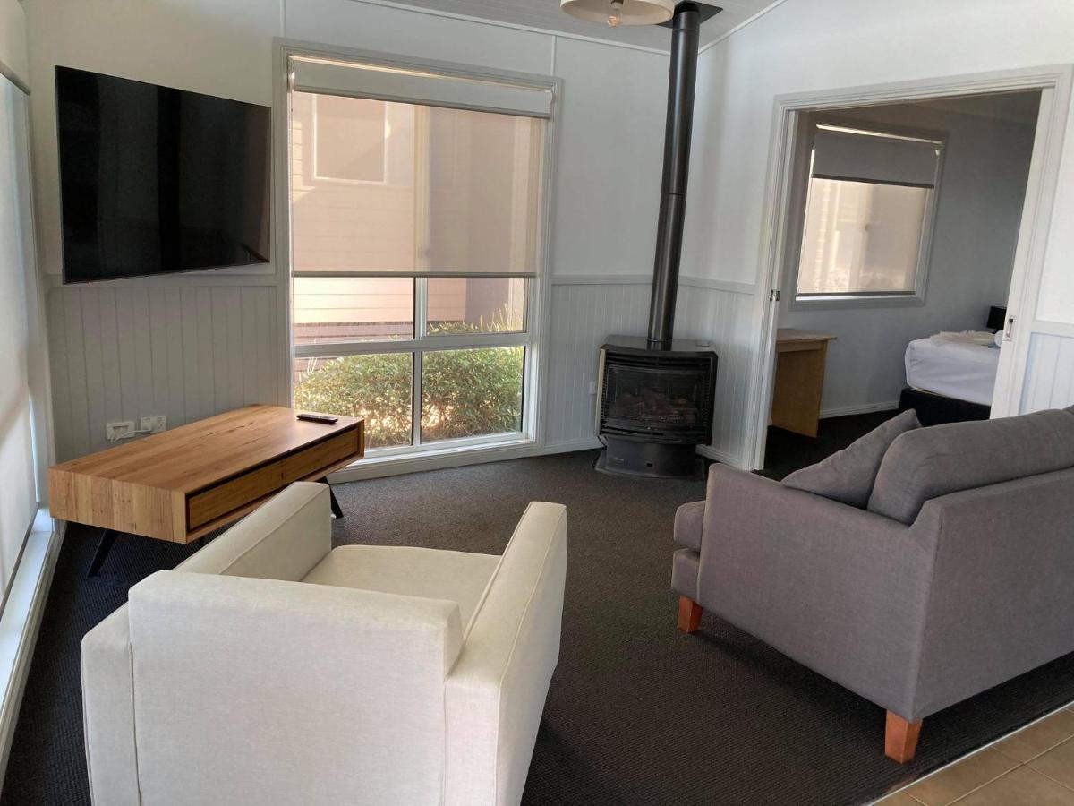 Ocean View Spa Cabin