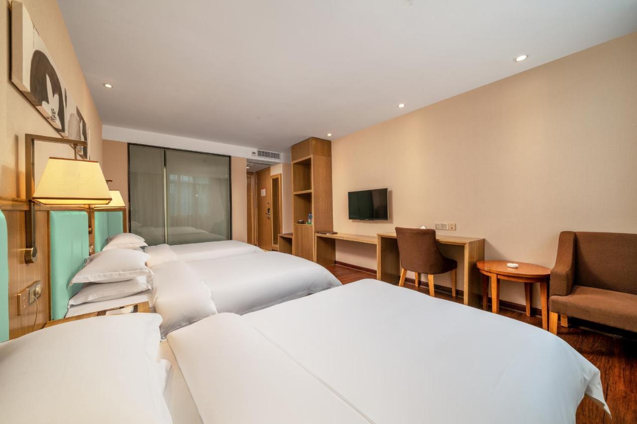 Deluxe Triple Room,1351577377:JPEG
