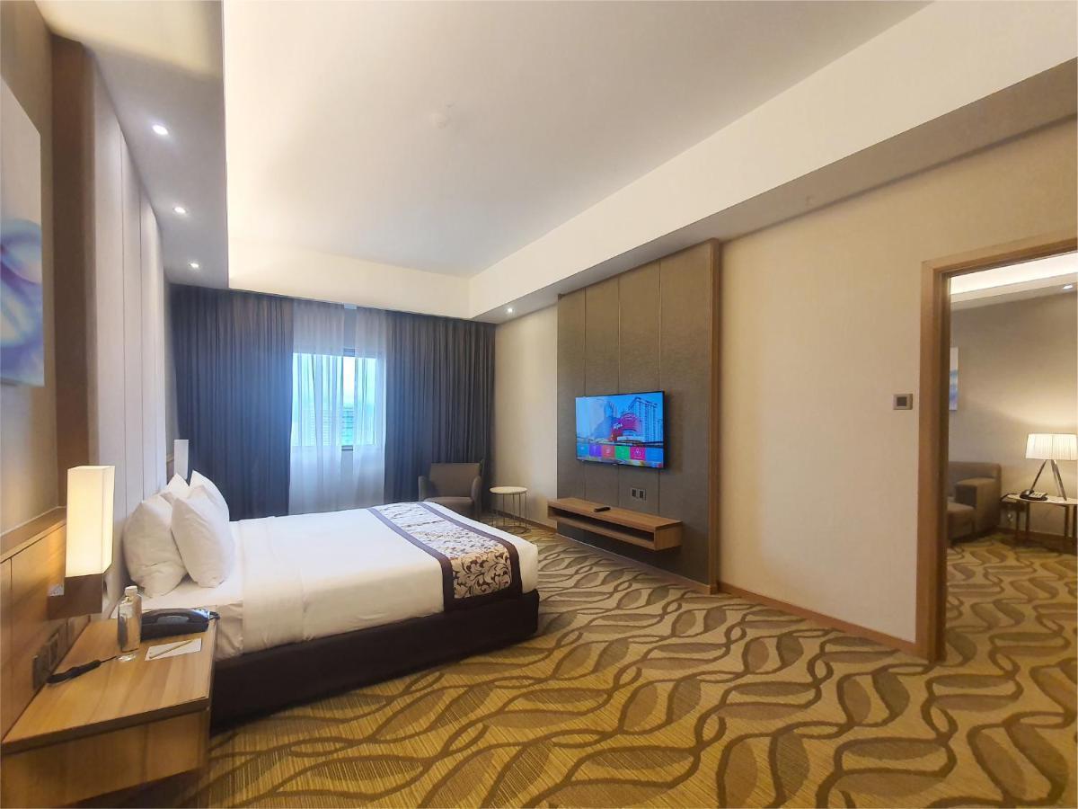 Executive Suite