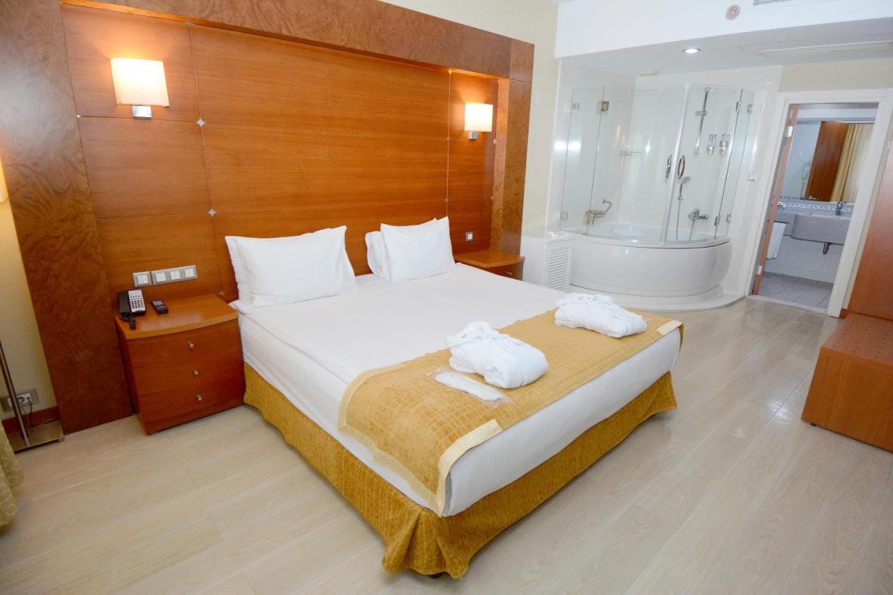 Executive King Suite Non-Smoking