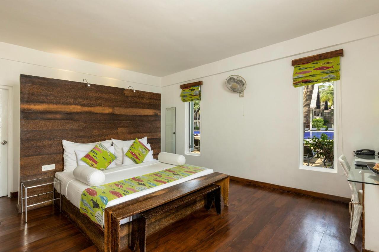 Deluxe Room Pool View Early Check or Late Check-out on availability on Additional Food & Beverage on Spa Treatments,1352745946:JPEG