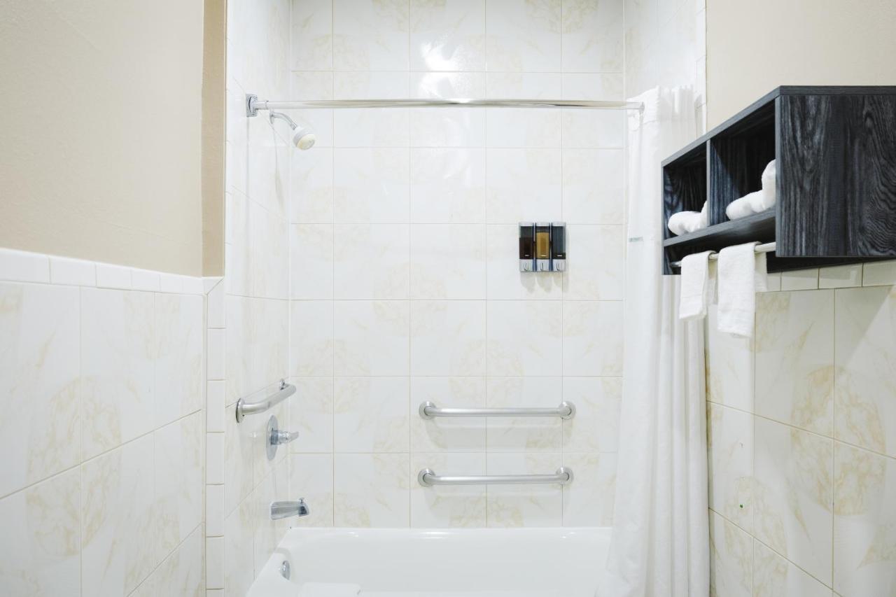 King Room with Kitchenette