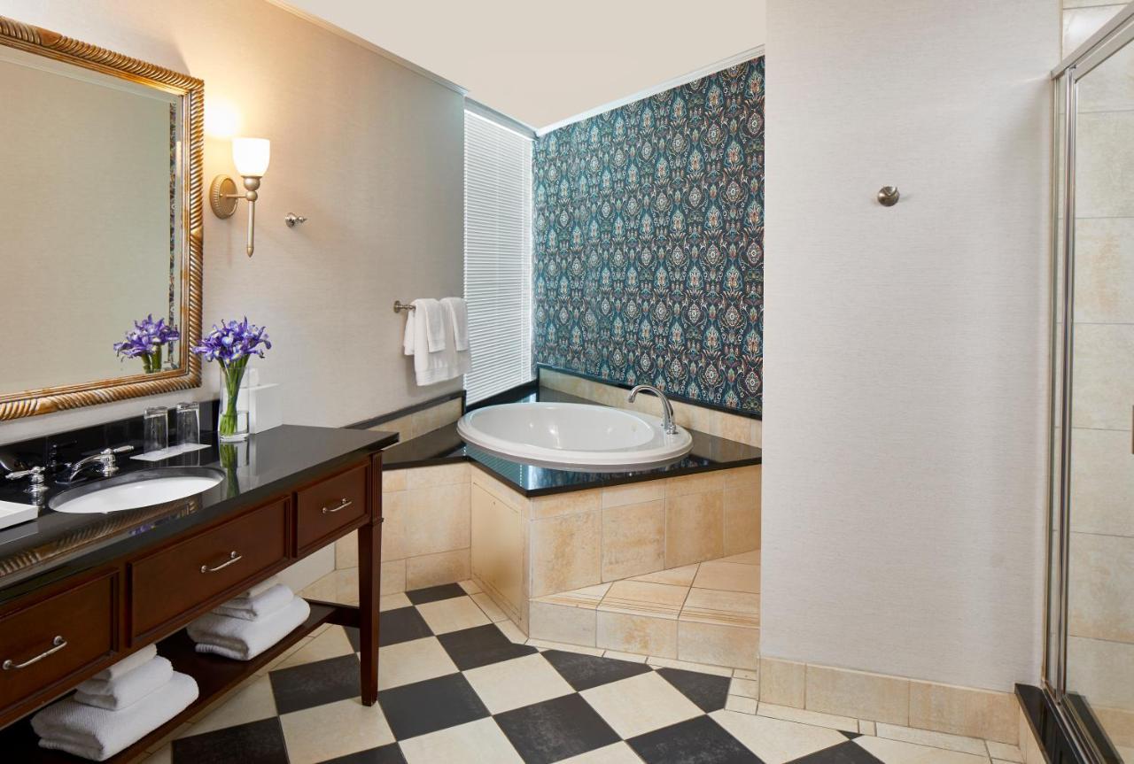 Large King Room