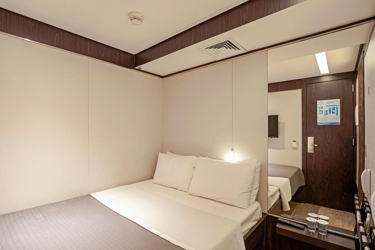 Deluxe Room,1349081852:JPEG
