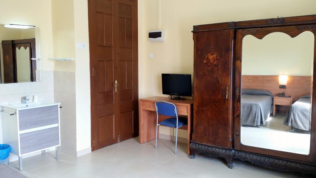 Triple Room,206487418:JPEG