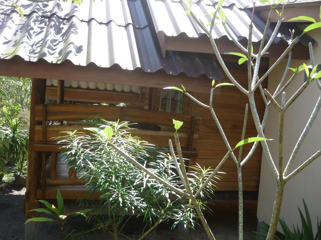 Bungalow with Fan