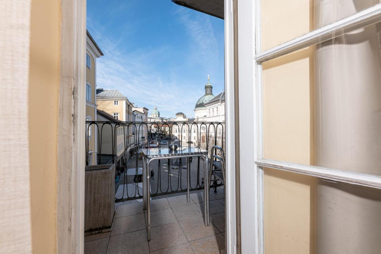 Double Room with Balcony and Cathedral Views