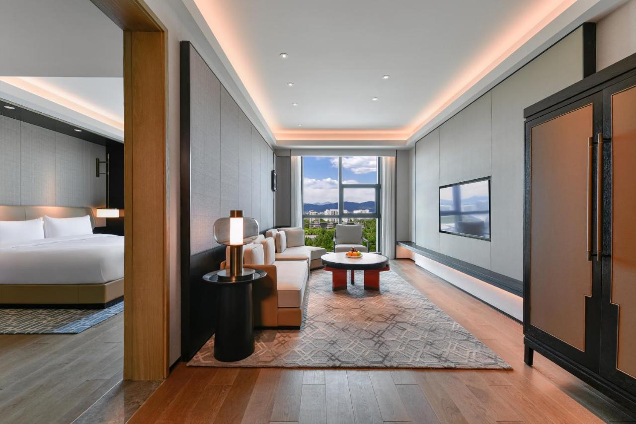 Grand Deluxe Family Suite