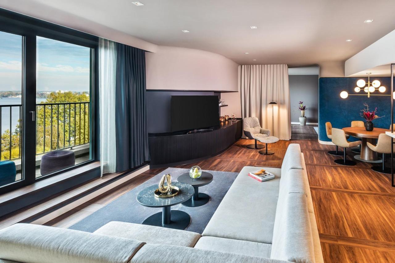 Prestige Lake Tek Yatak Odalı Süit - Alster Manzaralı