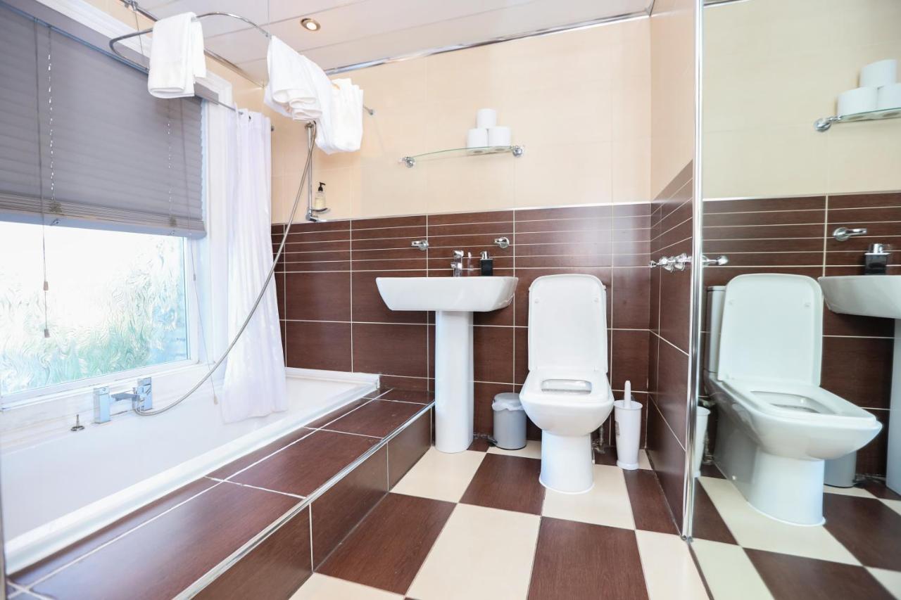 Double Room Private Bathroom