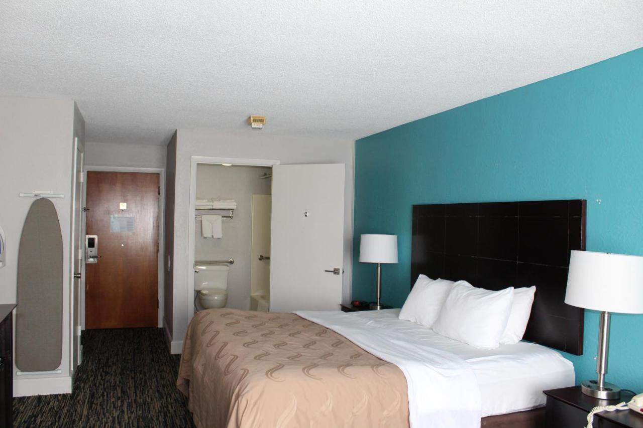 King Room - Accessible/Non-Smoking
