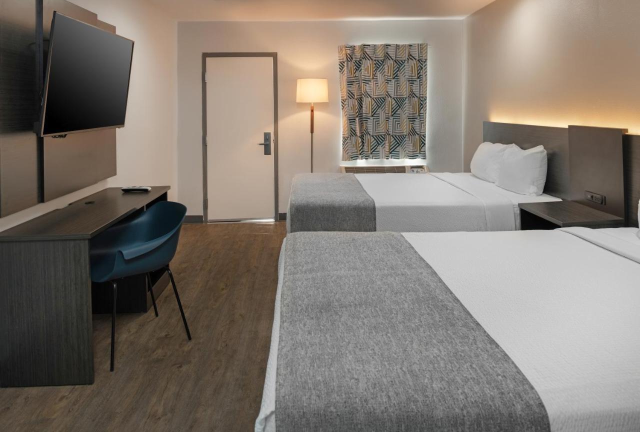 Queen Room with Two Queen Beds