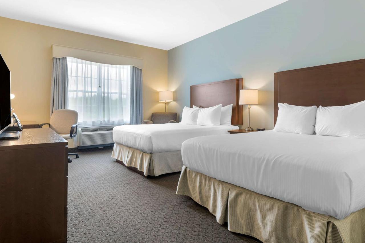 Deluxe Queen Room with Two Queen Beds