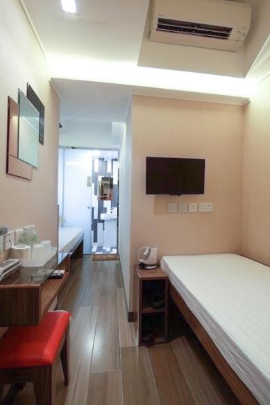 Twin Room Bathroom